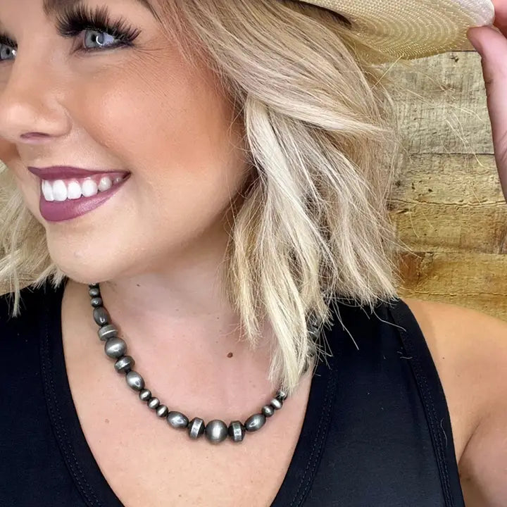 Amarillo Short Necklace