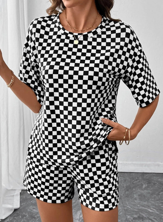 Black & White Checkerboard 2-Piece Set