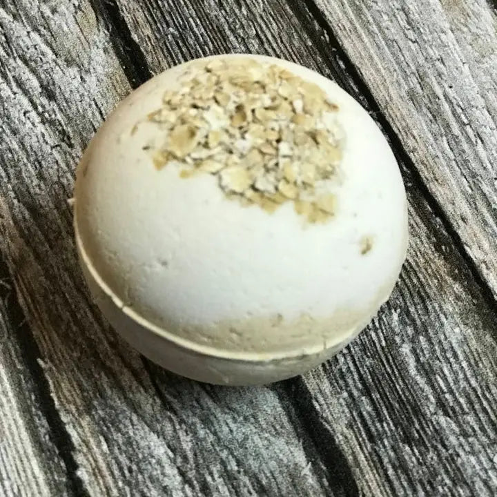 Caramel & Honey Oatmeal Milk Bath Bomb 5.5oz